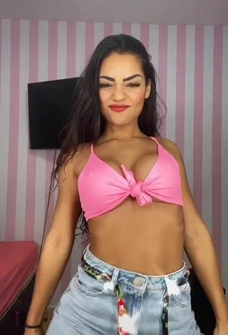 2. Beautiful Ingrid Muniz Shows Cleavage in Sexy Pink Bikini Top