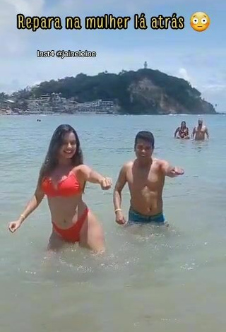 3. Titillating Jaíne Leine in Red Bikini in the Sea