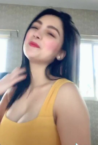 4. Luscious Karen Anne Tuazon Shows Cleavage