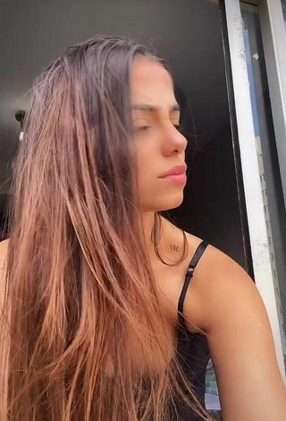 Titillating Keyalves3