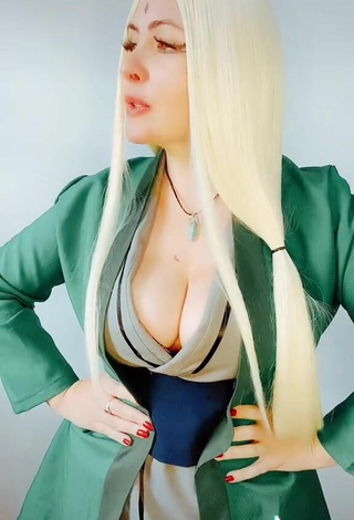 3. Pretty Luanagauchaoficial Shows Cosplay