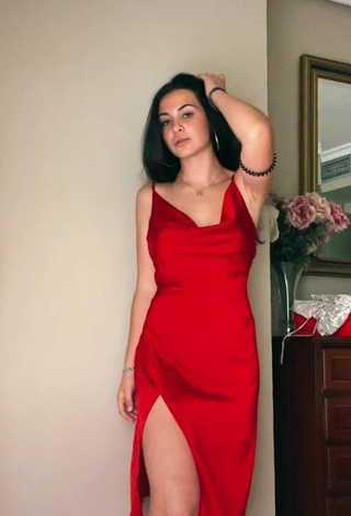 2. Sultry Luciasigi in Red Dress