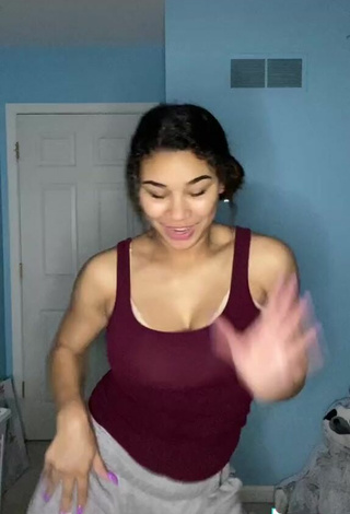 5. Luscious Makayla Marley Shows Cleavage in Brown Top and Bouncing Boobs