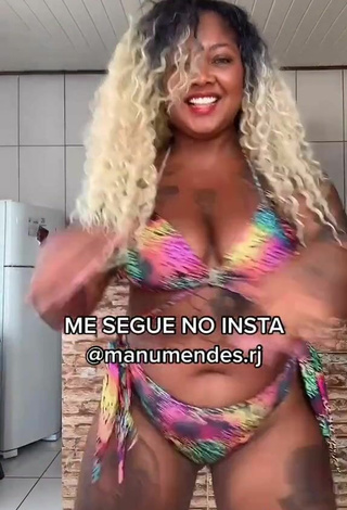 6. Sultry Manu Mendes Shows Cleavage in Bikini and Bouncing Tits