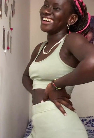 4. Sultry Marta_gueye Shows Cleavage in Olive Crop Top