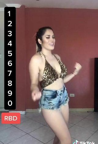 3. Sultry Mayra Jaime Maldonado Shows Cleavage in Leopard Crop Top