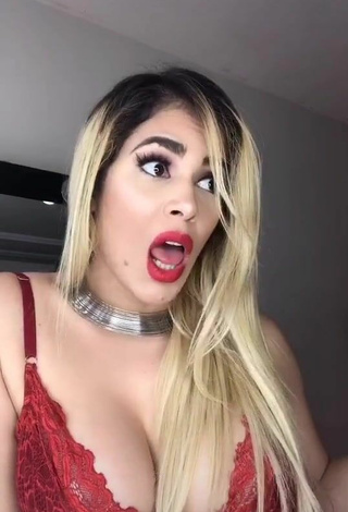 3. Luscious Mayra Jaime Maldonado Shows Cleavage in Red Bra