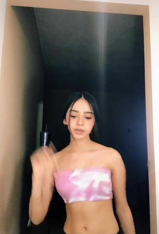 5. Sultry Michelle Guzmán in Pink Tube Top