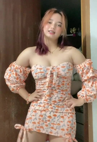 5. Hot Mutyah Æñ Yasay in Floral Dress