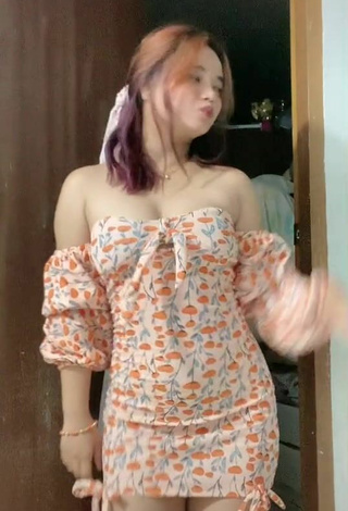 6. Hot Mutyah Æñ Yasay in Floral Dress