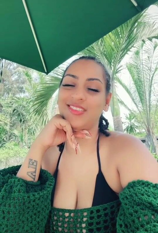 5. Luscious Juliet Ibrahim Shows Cleavage