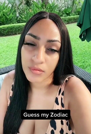 3. Hot Juliet Ibrahim Shows Cleavage