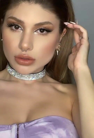 5. Sultry Şeyda Erdoğan