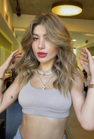 6. Luscious Şeyda Erdoğan in Beige Sport Bra