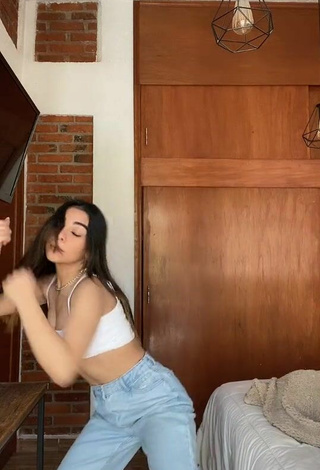 3. Luscious Sofi Tirado Shows Cleavage in White Crop Top and Bouncing Tits