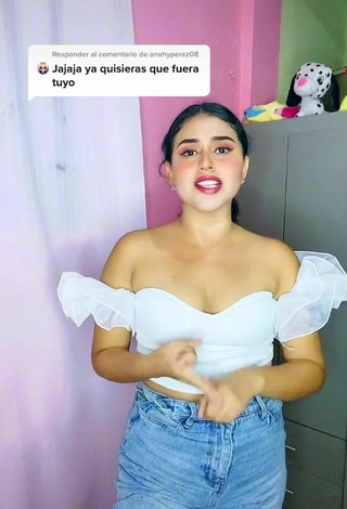 6. Amazing Soydanielikald in Hot White Crop Top