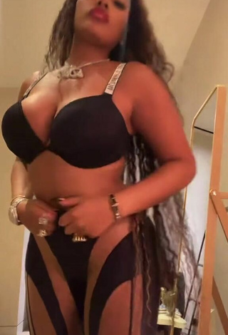 Sultry Stefflon Don Shows Cleavage in Black Bra and Bouncing Breasts