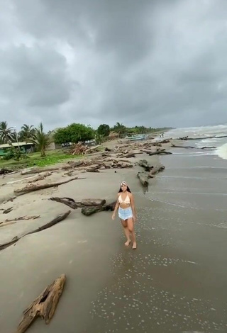 6. Luscious Melissa Parra in White Bikini Top at the Beach