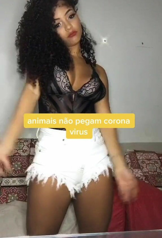 5. Luscious Ziane Martins Shows Cleavage in Top and Bouncing Boobs