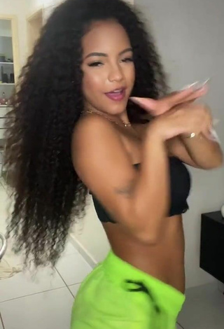 4. Sexy Ziane Martins in Black Tube Top and Bouncing Tits