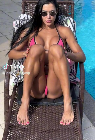 2. Sultry Indianara Jung Shows Cleavage in Bikini while Leg Spread (Side Boob)