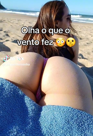 Sultry Josi moderninha Shows Asshole at the Beach