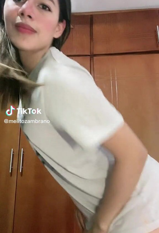 2. Sweetie Melosita Zambrano in Panties while Twerking (Upskirt)