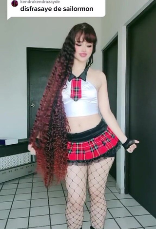 Bella Dueñas Looks Gorgeous in Crop Top