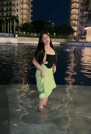 3. Adorable Christian Mae Shows Cleavage at the Pool