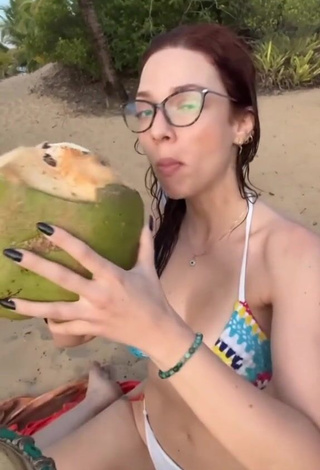 5. Dazzling Cibelly Ferreira in Inviting Thong at the Beach (Side Boob)