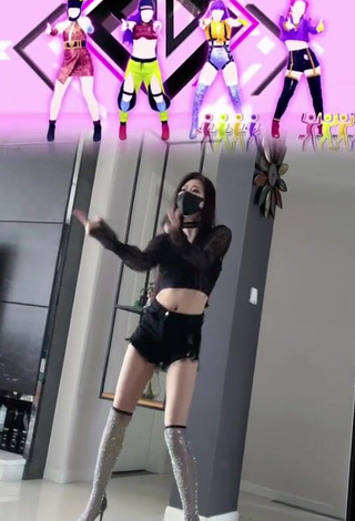 Han Qui in Sexy Black Crop Top