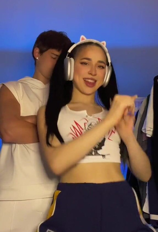 3. Pretty Elsarca in Crop Top