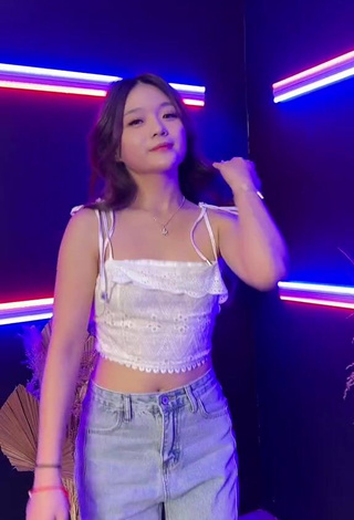 3. Beautiful eunicetjoaa Shows Cleavage in Sexy White Crop Top