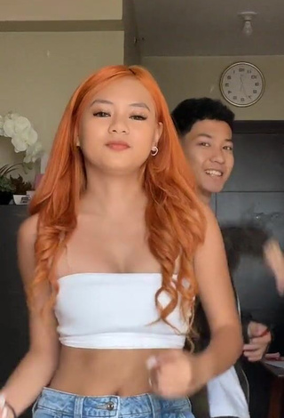 3. Cute Eya Borja Shows Cleavage in White Tube Top