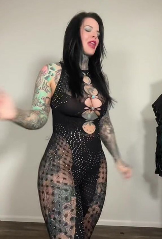 2. Seductive Heidi Lavon Braless (Side Boob)