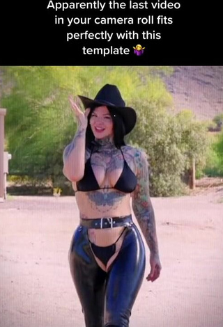 Cute Heidi Lavon in Black Panties (Side Boob)