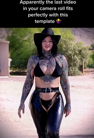 6. Cute Heidi Lavon in Black Panties (Side Boob)