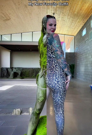 6. Really Cute Heidi Lavon Shows Butt