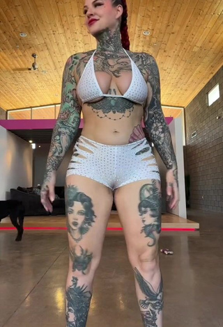 5. Breathtaking Heidi Lavon Shows Butt (Underboob, Side Boob)