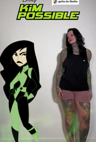 Luscious Heidi Lavon in Bodysuit