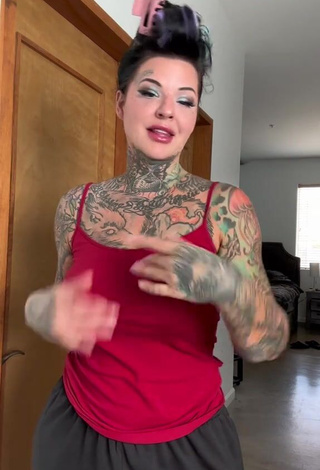 4. Sultry Heidi Lavon Braless