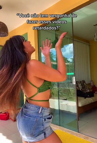 2. Really Cute Ingrid Ohara Shows Cleavage in Green Bikini (Side Boob)