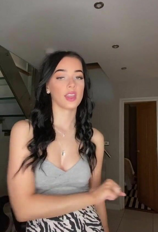 5. Titillating Lauren Kearns in Grey Crop Top