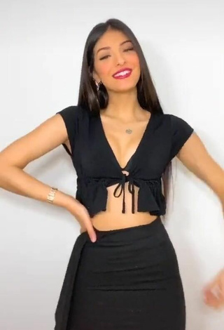 Sweetie Elisa Maino in Black Crop Top