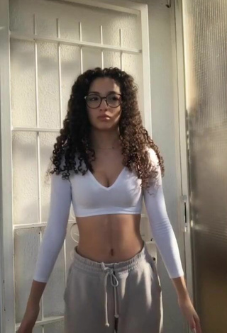 Sultry María Romero in White Crop Top