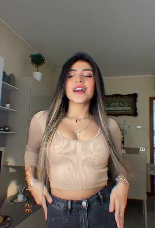 4. Titillating Melissa Tejada in Beige Crop Top