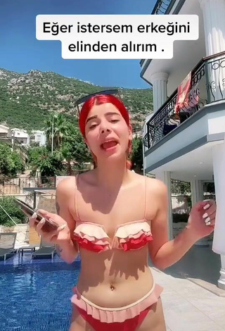 5. Sweetie Merve Yalçın in Bikini at the Pool