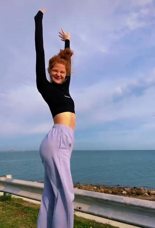 Hot Alyssa Holum in Black Crop Top in the Sea