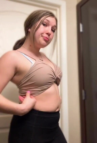 Sexy Starann Gibson in Beige Crop Top