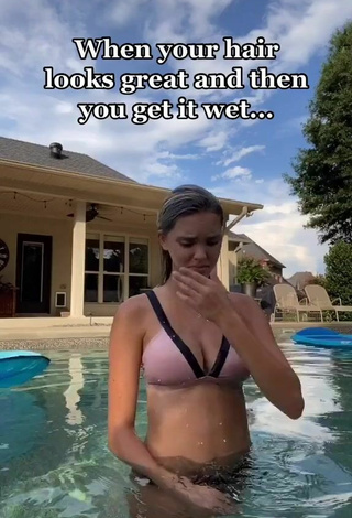 5. Sexy Paige Mackenzie in Bikini at the Swimming Pool